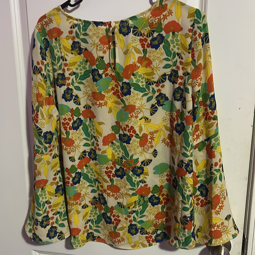 Flower blouse - Picture 3 of 5